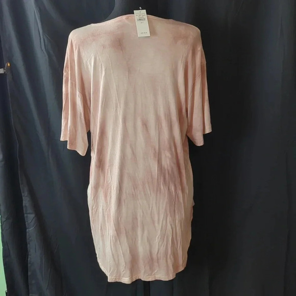 American Eagle. Large. NWT - Picture 2 of 5